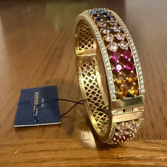KURT GEIGER LONDON Rainbow Pavé Bangle Bracelet NWT - Picture 2 of 6